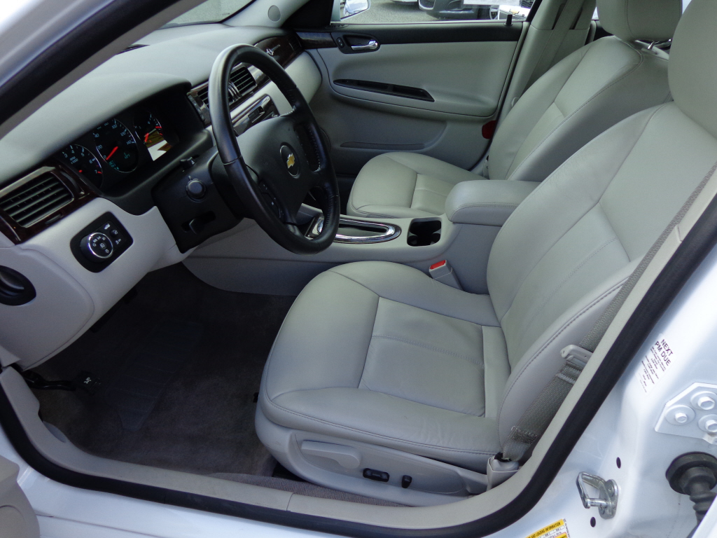 2010 Chevrolet Impala Ls Owners Manual